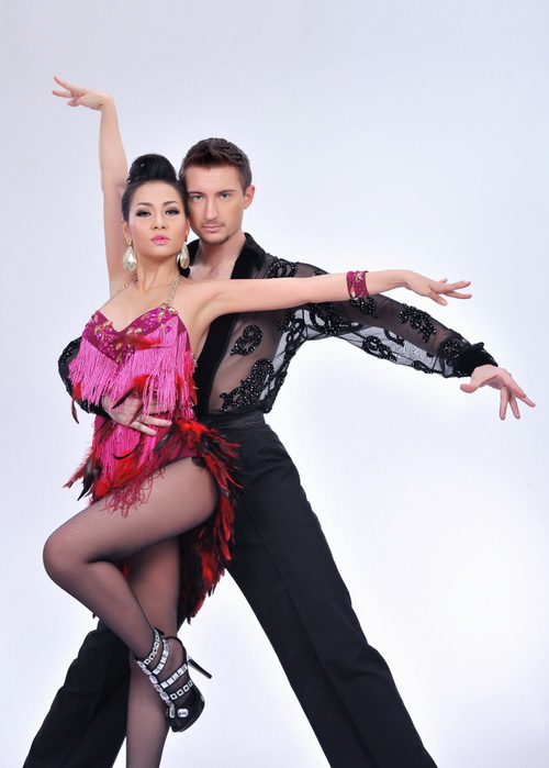 'Bước nhảy hoàn vũ 2'  ra mắt dàn "sao" tham gia - VIETMEDIA